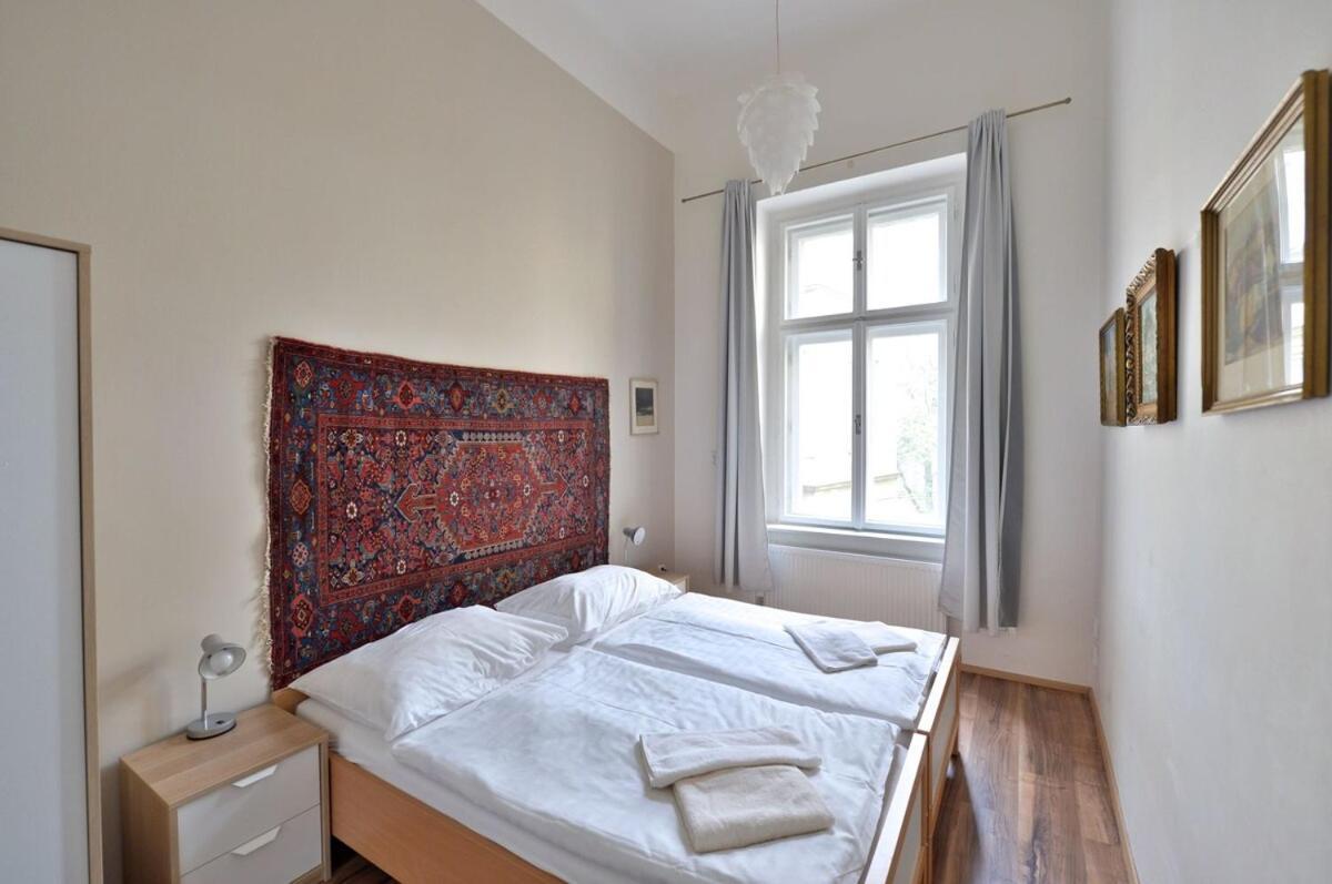13 Single Beds In Centrum