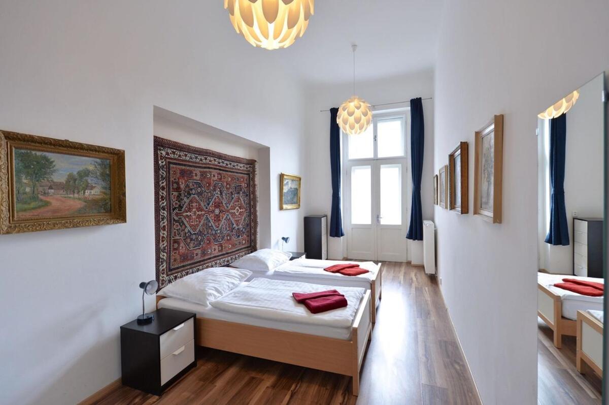 Appartamento 13 Single Beds In Centrum