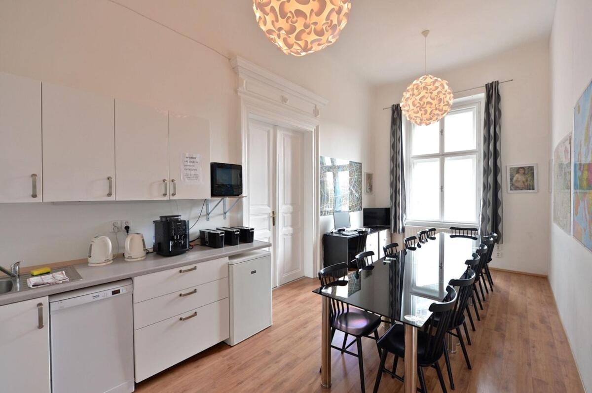 Appartamento 13 Single Beds In Centrum Praga